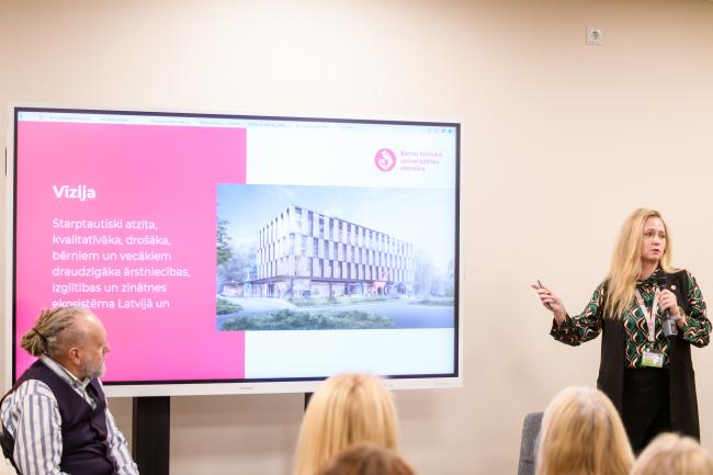 Bērnu slimnīcā notika pasākums DIZAINS UN VESELĪBA